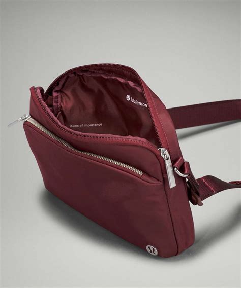 city adventure cross body bag review.